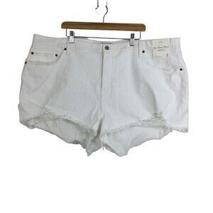 Abercrombie & Fitch Mom Short High Rise Denim Distress White 36/22 NWT